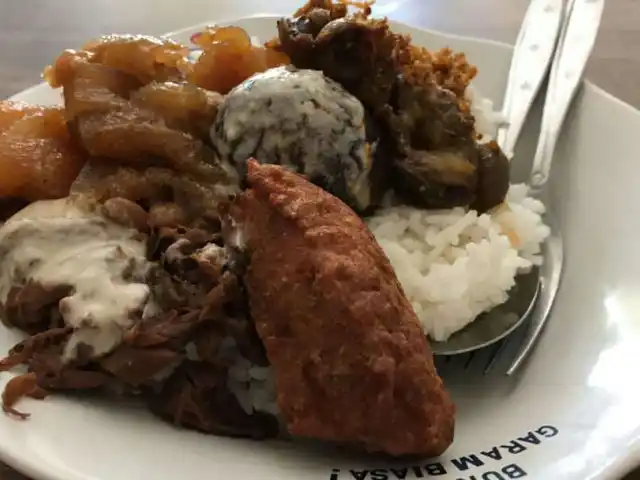 Gambar Makanan Warung Nasi Gudeg Bu Rini 8