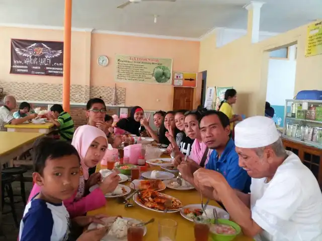 Gambar Makanan Mega Laut Resto 10