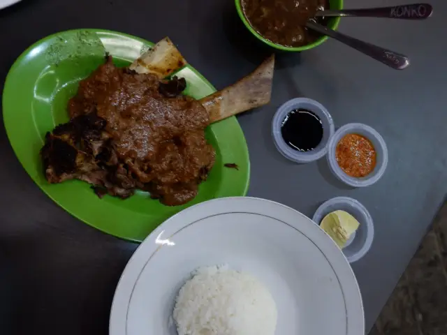 Gambar Makanan Sop Konro Karebosi 9