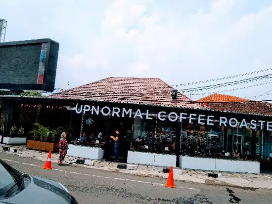 Upnormal Coffee Roasters Bandara Husein Sastranegara