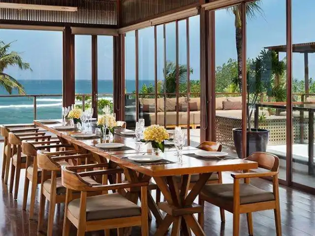Gambar Makanan Hitana Restaurant - Bali Niksoma Boutique Beach Resort 12