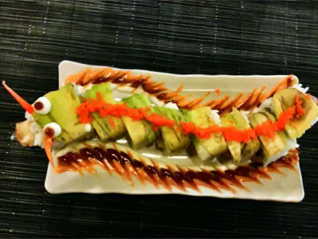 Gambar Makanan Sushi Cafe 12