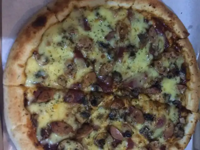 Gambar Makanan Pizza Combi 1