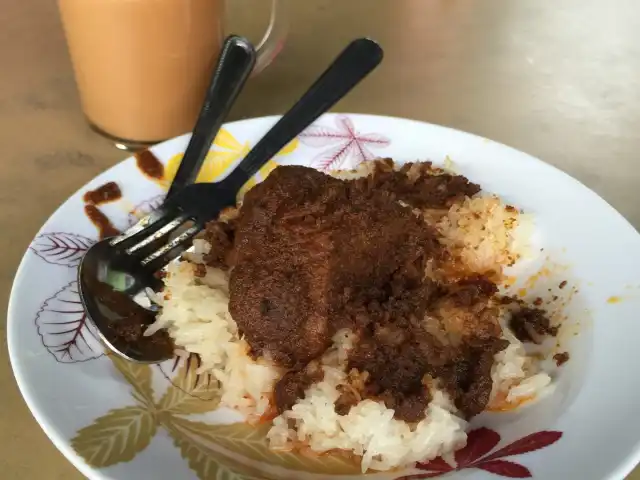 Beef Rendang and Pulut @ Medan Selera Bentong Food Photo 3