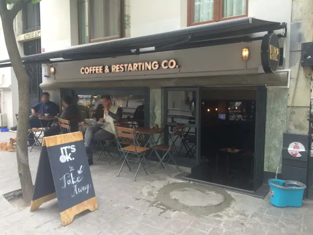It's OK Coffee & Restarting Co.'nin yemek ve ambiyans fotoğrafları 2