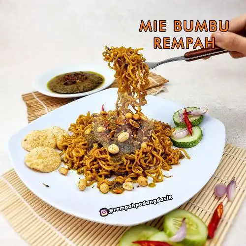 Gambar Makanan Rempah Padang DaSik, Nasi Daging Dan Ayam Rempah Padang Cabe Hijau 2