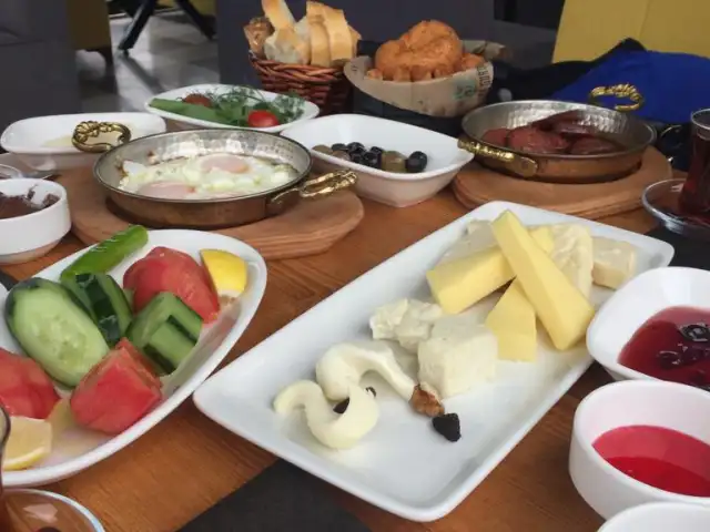 Sukra Gurme Fırın Cafe & Restaurant'nin yemek ve ambiyans fotoğrafları 18