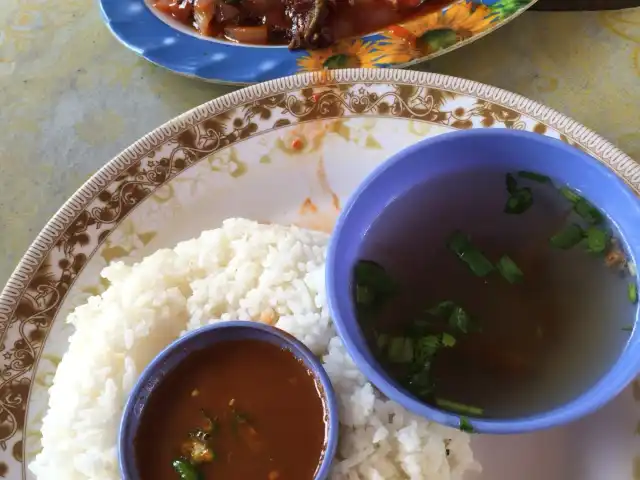 Kdai Mkn Nasi Ayam Budu Food Photo 1