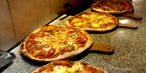 Home Pizza, Semat Raya