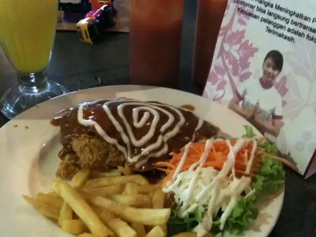 Gambar Makanan Solaria 11