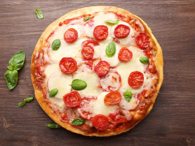 Pizza Pazzi By Divan