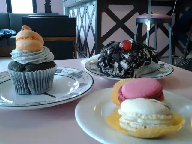 Gambar Makanan Paris Bakery & Cafe Lounge 4