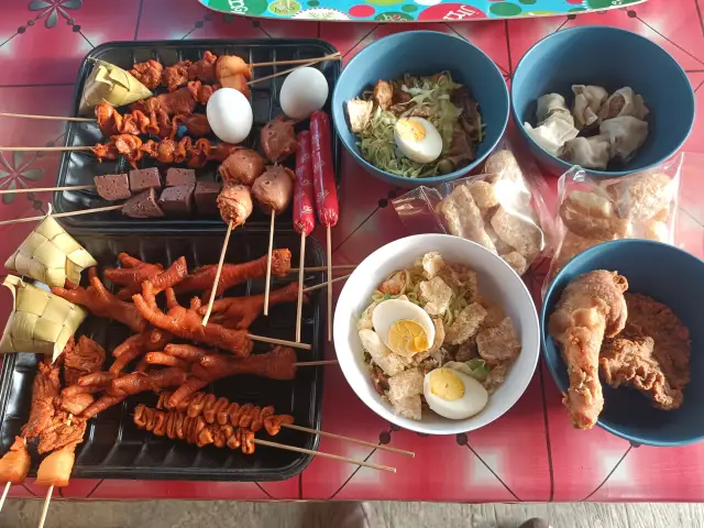 3k Batchoy BBQ, Ginabot & Fry Chicken Station