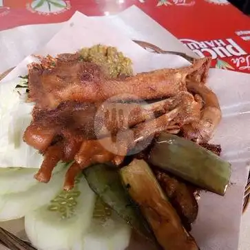 Gambar Makanan "Gama" Mbak Tik Ayam Goreng Kampung & Bebek Goreng, MH. Thamrin 3
