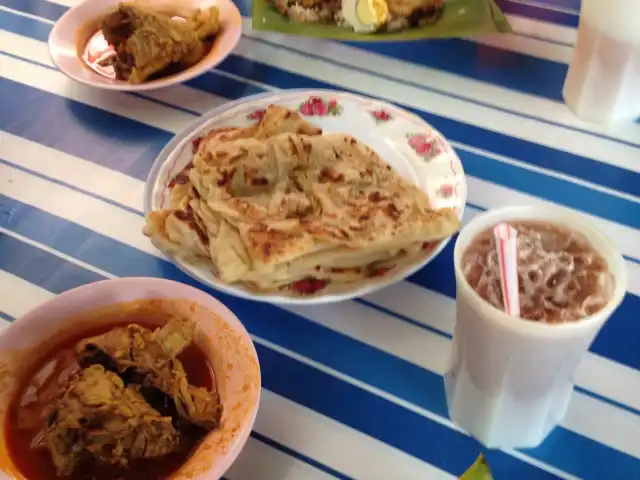 Nasi Lemak Pak Hasan Food Photo 13