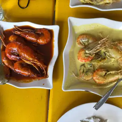 Gerai Makan Mak Ngah Udang Galah