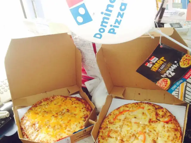 Gambar Makanan Domino's Pizza 11