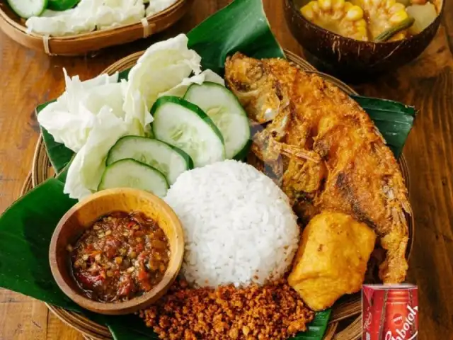 Gambar Makanan Ayam Goreng Lemoe, Kelapa Gading 15