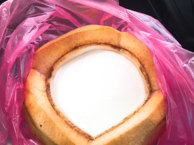 Sulaman Coconut Puding & Lokan Panggang