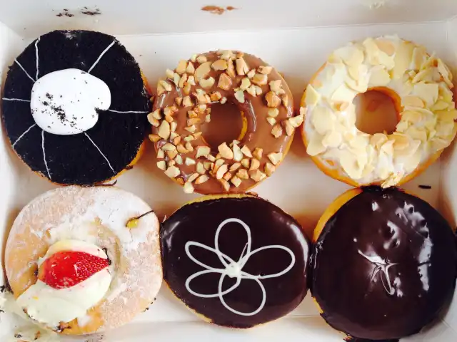 Big Apple Donuts & Coffee Food Photo 14