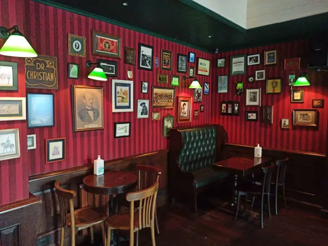 Zeplin Pub & Delicatessen'nin yemek ve ambiyans fotoğrafları 25