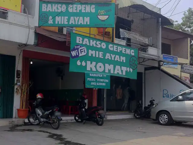 Gambar Makanan Bakso Gepeng & Mie Ayam Komat 4