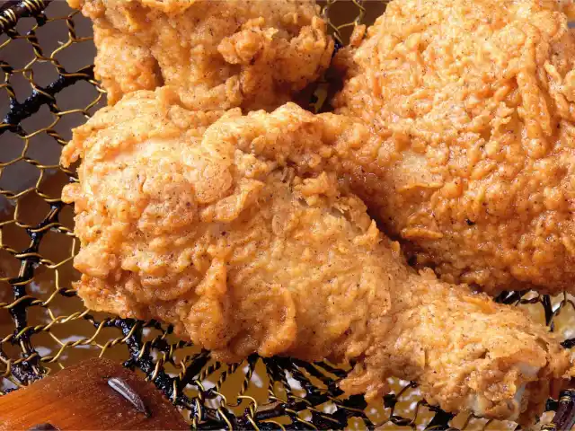 EISYAH FRIED CHICKEN