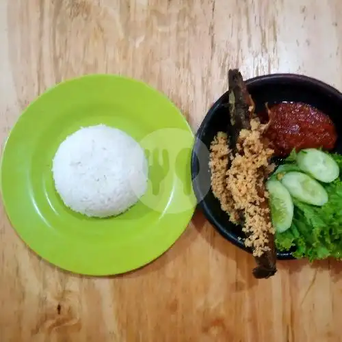 Gambar Makanan Pecel Lele Mas Pur 11