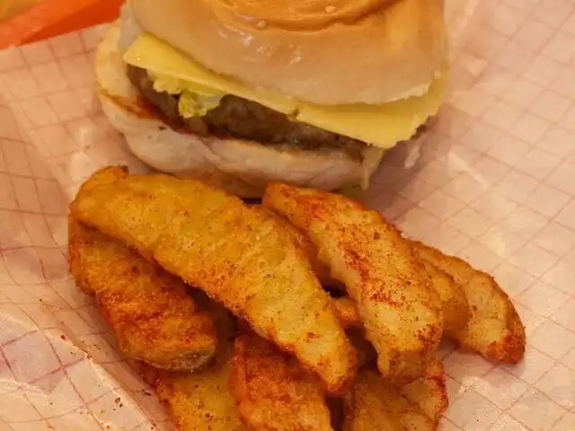 Callows Burger Food Photo 10