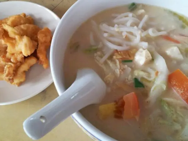 Yap Chan Fish Head Noodle @ Restoran Vest Inn Food Photo 2
