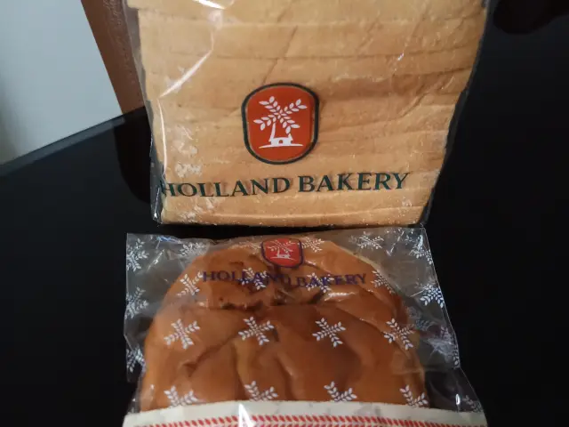 Gambar Makanan Holland Bakery 16