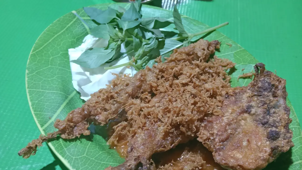 Pecel Lele Lembayung Maharani