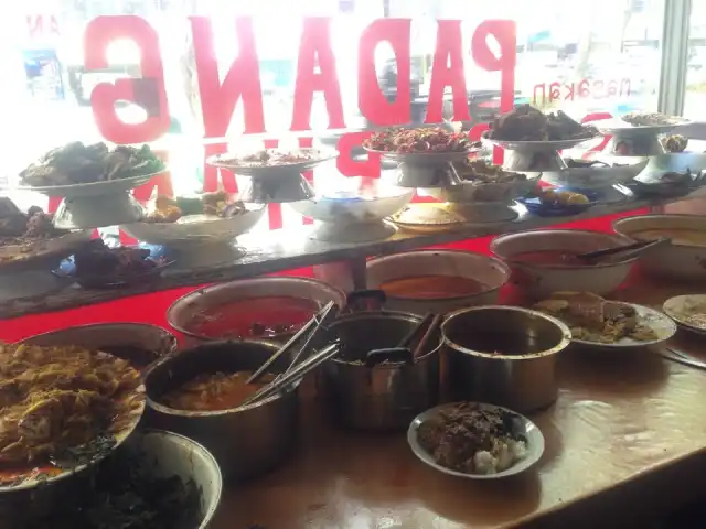 Gambar Makanan Nasi Padang Ampera 8