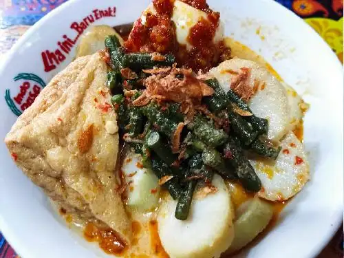 Nasi Uduk Mak Tun