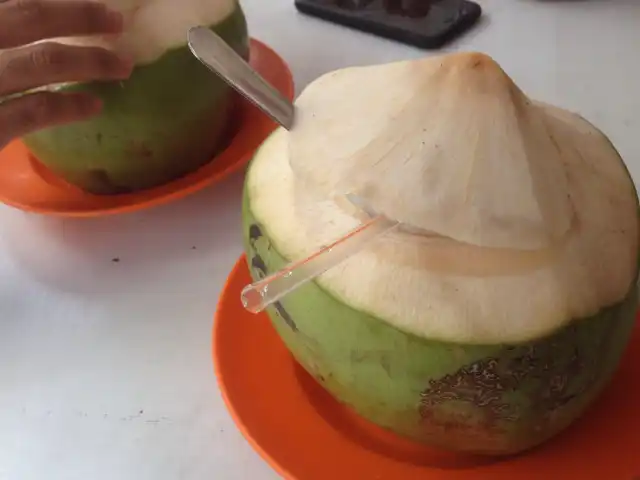 Air Kelapa Taman Maju Food Photo 8