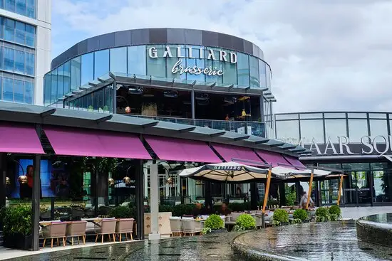The GALLIARD Brasserie'nin yemek ve ambiyans fotoğrafları 1