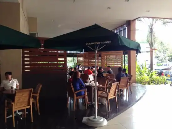 Gambar Makanan Starbucks Mal Bali Galeria 15