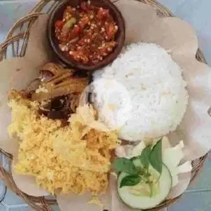 Gambar Makanan Ayam kremes dan sambel welut pakde eko 7