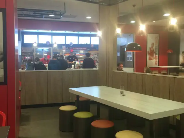 KFC'nin yemek ve ambiyans fotoğrafları 21