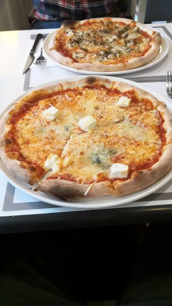 Dababa Pizzeria - Cafe Restaurant'nin yemek ve ambiyans fotoğrafları 8