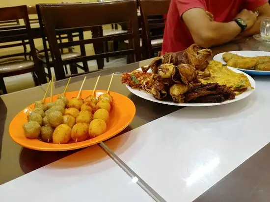Gambar Makanan Nasi Goreng Daus Khas Aceh 2