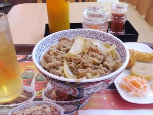 Gambar Makanan Yoshinoya Gandaria City 4