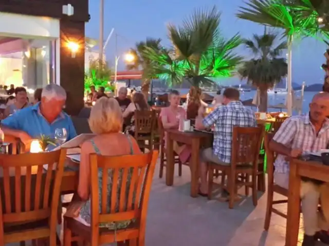 Rokka Beach Restaurant'nin yemek ve ambiyans fotoğrafları 33