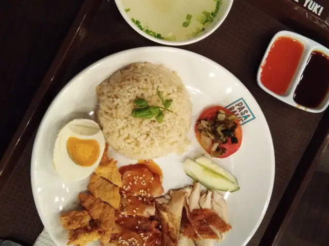 Gambar Makanan Hainan Chicken Rice Singapura 2