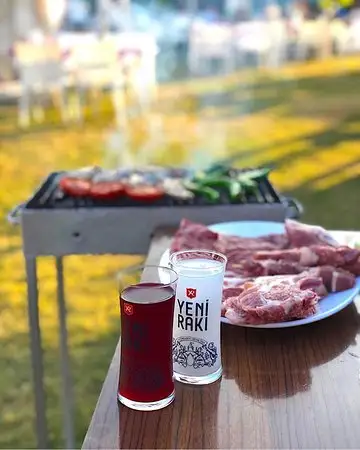 Uludağ Et Mangal Restaurant'nin yemek ve ambiyans fotoğrafları 1