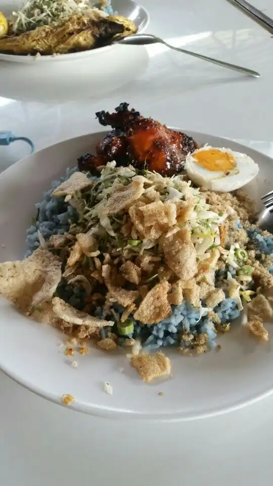 Nasi Kerabu Golok (Kak Jah) Food Photo 14