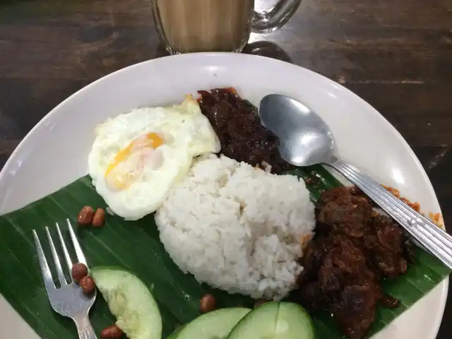 Nasi Lemak Jabatan Kimia Food Photo 10