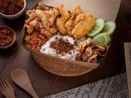 Nasi Kulit Si Lala Dan Ayam Geprek Dapur Tabita, Purwobinangun, Pakem