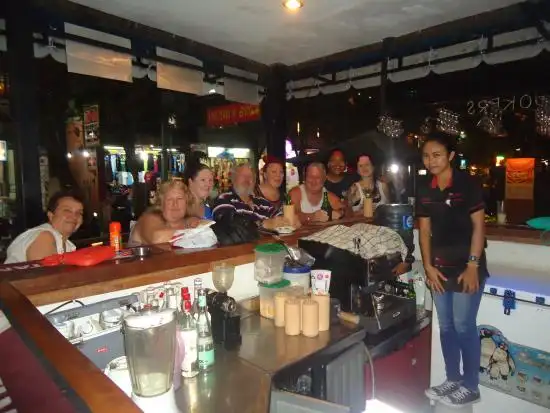Gambar Makanan Jokers Bar & Grill Bali 2