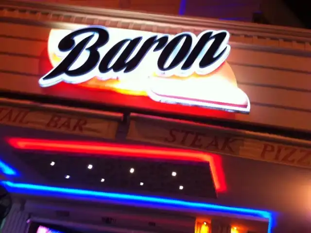 Baron Restaurant & Cafe'nin yemek ve ambiyans fotoğrafları 1